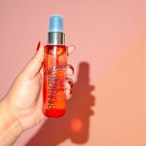 Dragon's Blood Hyaluronic Drink Facial Mist
